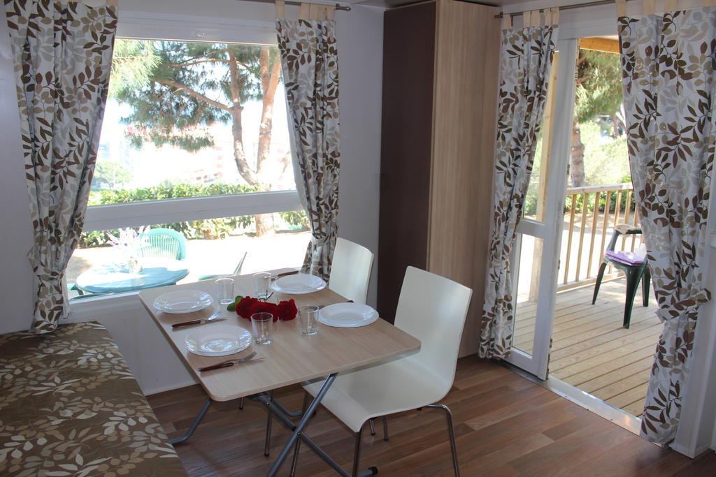 Hotel El Carlitos Arenys de Mar Habitación foto